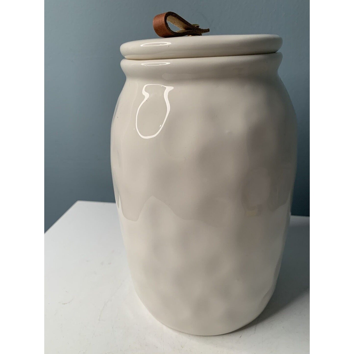 NWT Mud Pie Bistro Cookie Jar 2017 White w/ Brown Leather 9” Tall New MSRP $35