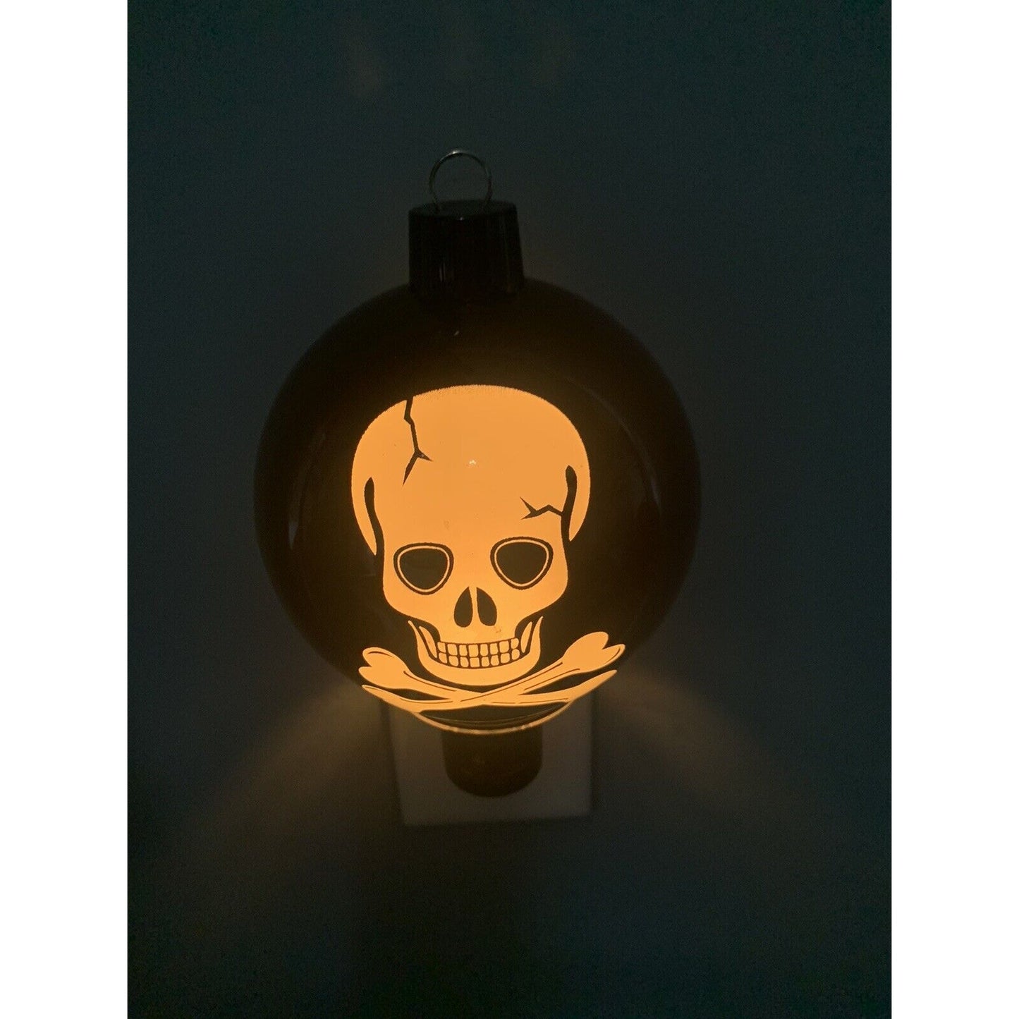 NWT Black Halloween Skull Night Light Wall Lights 8” Tall Midwest-CBK New