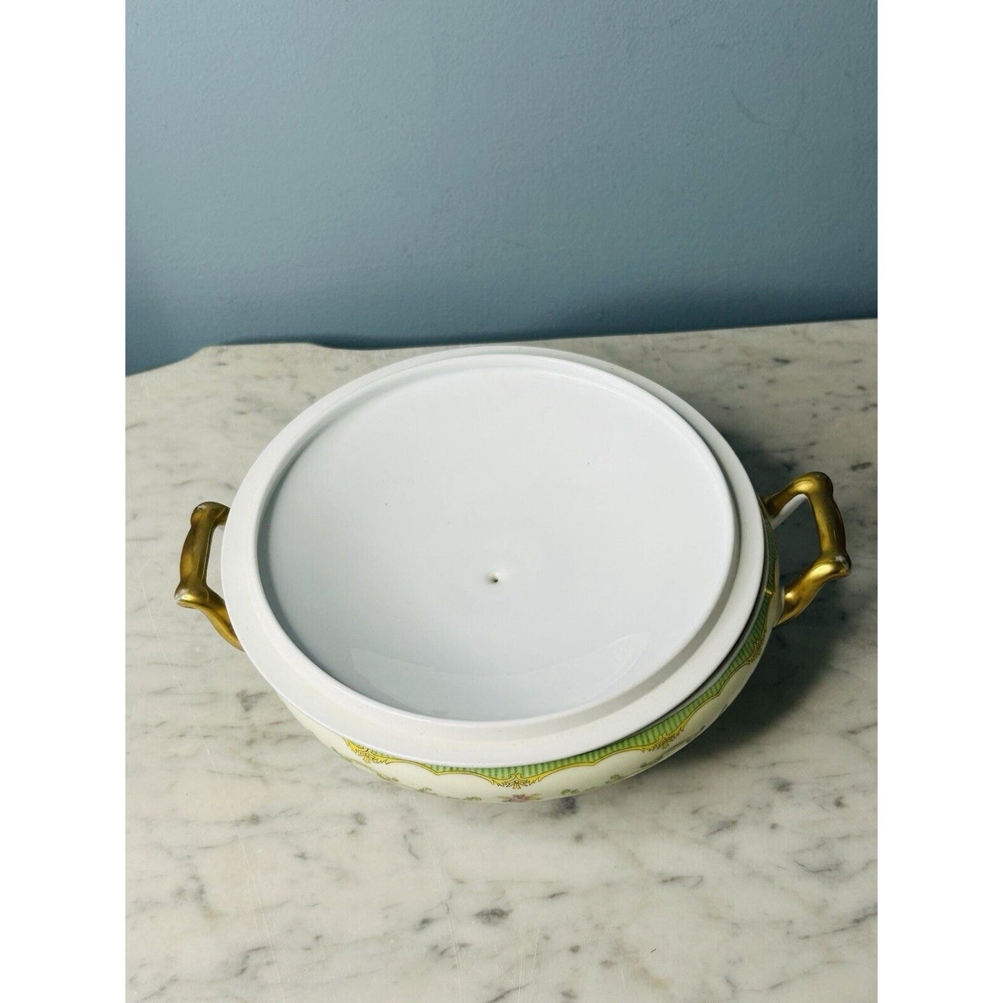 Noritake Marlene Tureen Serving Bowl Floral Gold Trim Japan Vegetable Covered