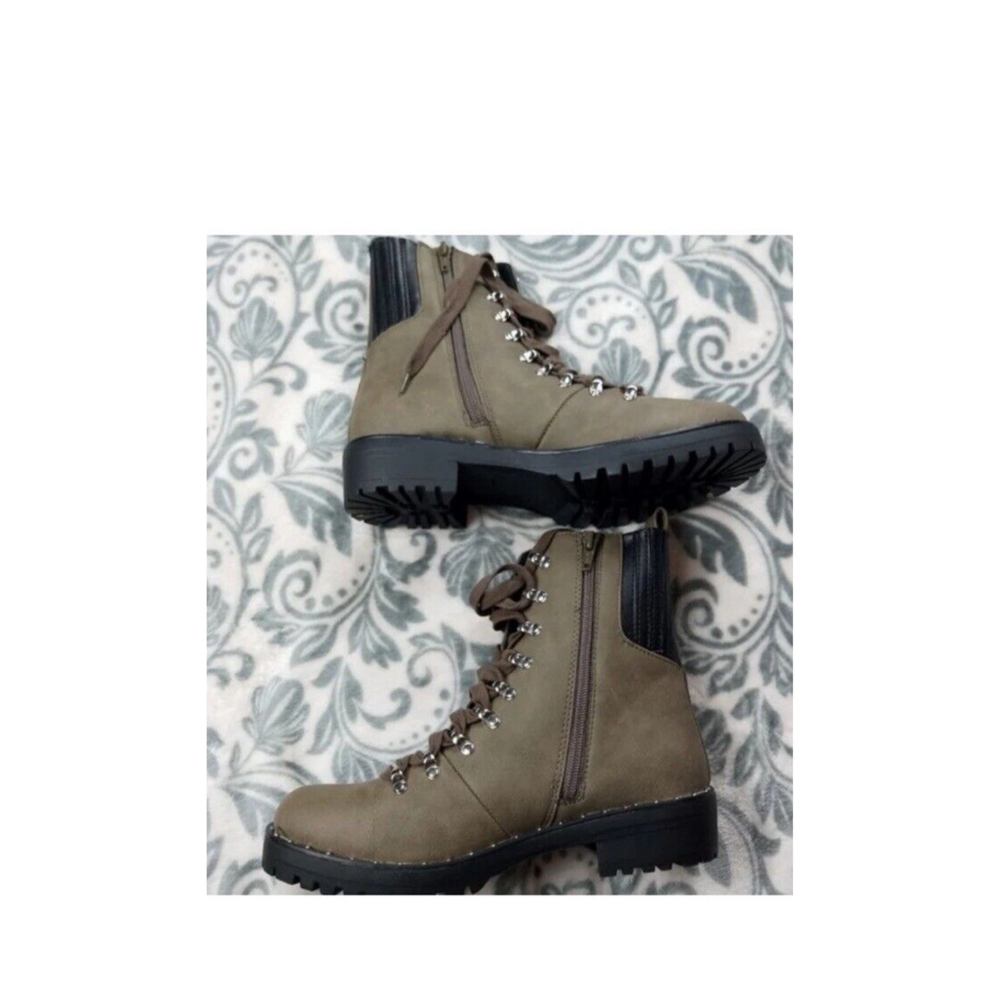 NIB Dolce Vita Oderra Boots Women’s Size 9 Green New In Box Lace Up Combat Style