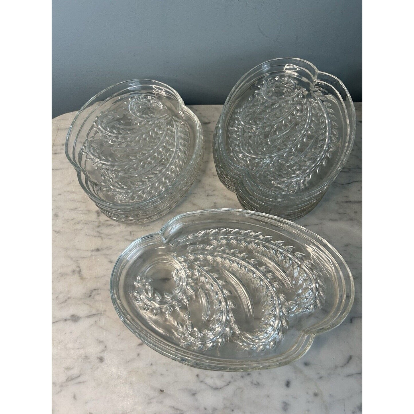 EUC 2 Federal Glass Homestead Snack Trays Wheat Sheaf Design No Cups Vintage