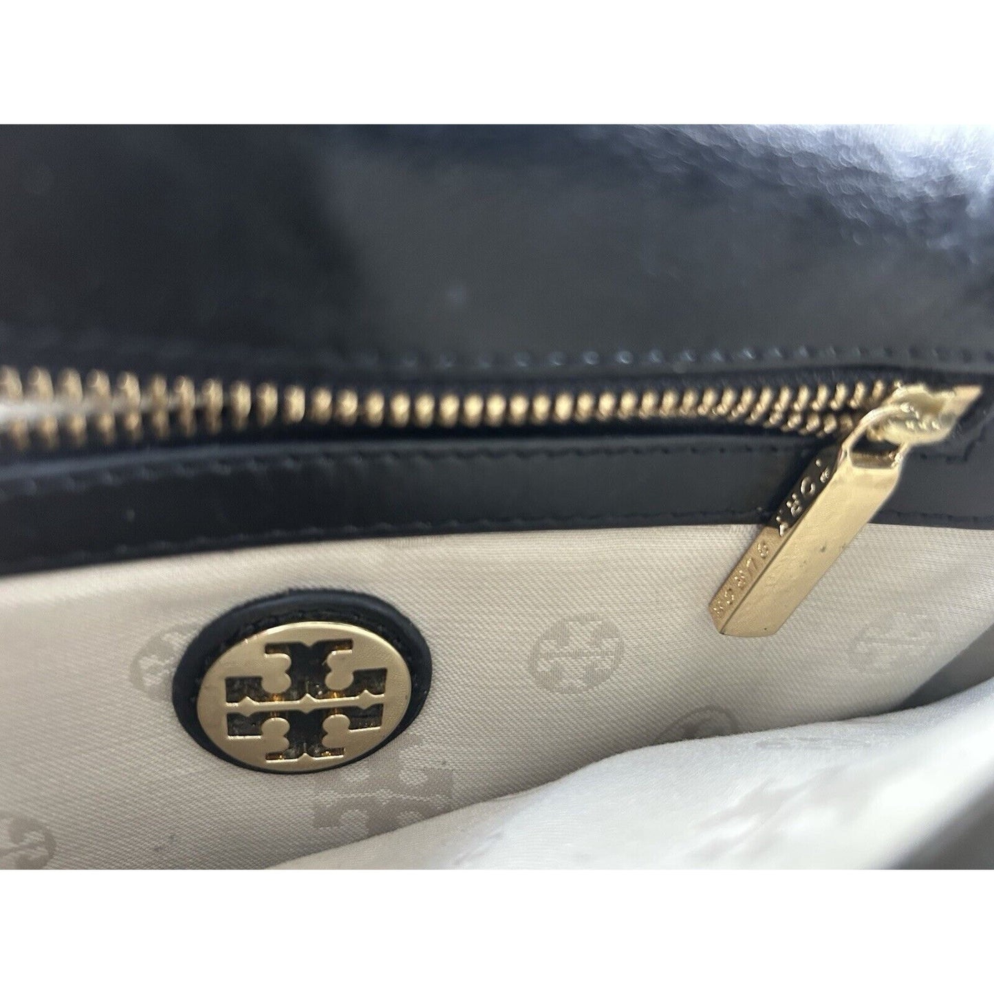 Tory Burch Reva Black Leather Purse Detachable Gold Chain Strap Crossbody Clutch