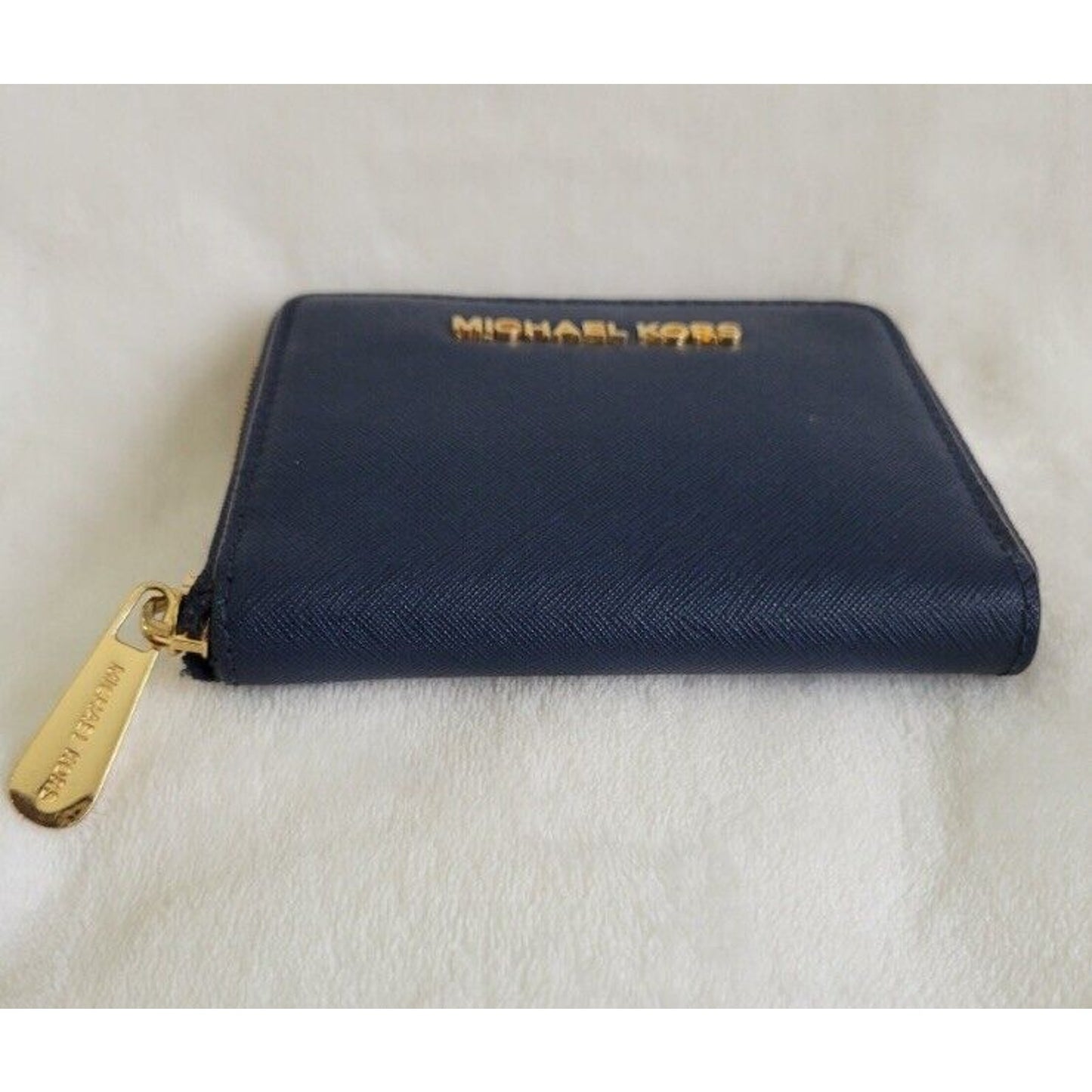 Michal Kors Navy Blue Wallet Gold Hardware Medium Size Zip Closure Jet Set