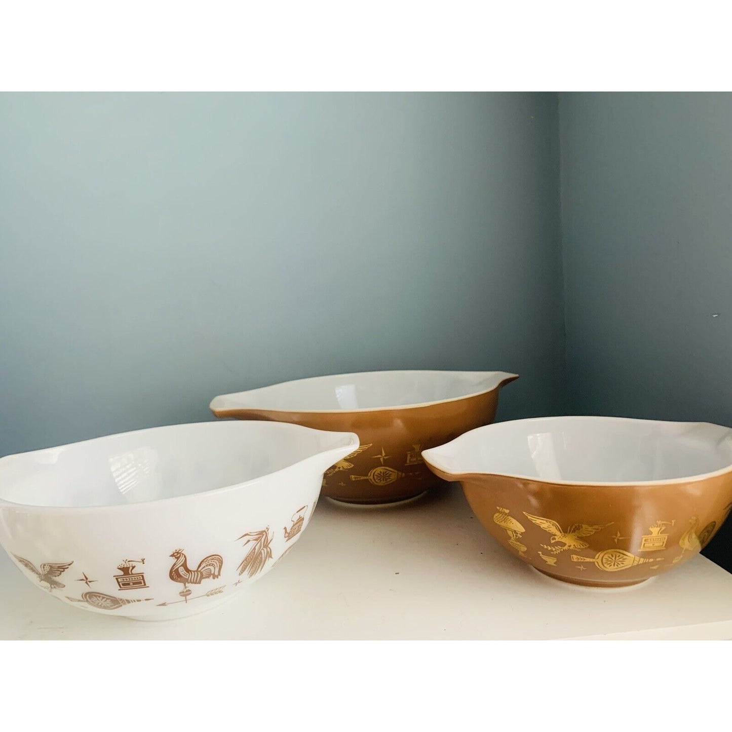 PYREX Early American Cinderella Nesting Mixing Bowl Set 3 Pc 442-444 Mint Condit