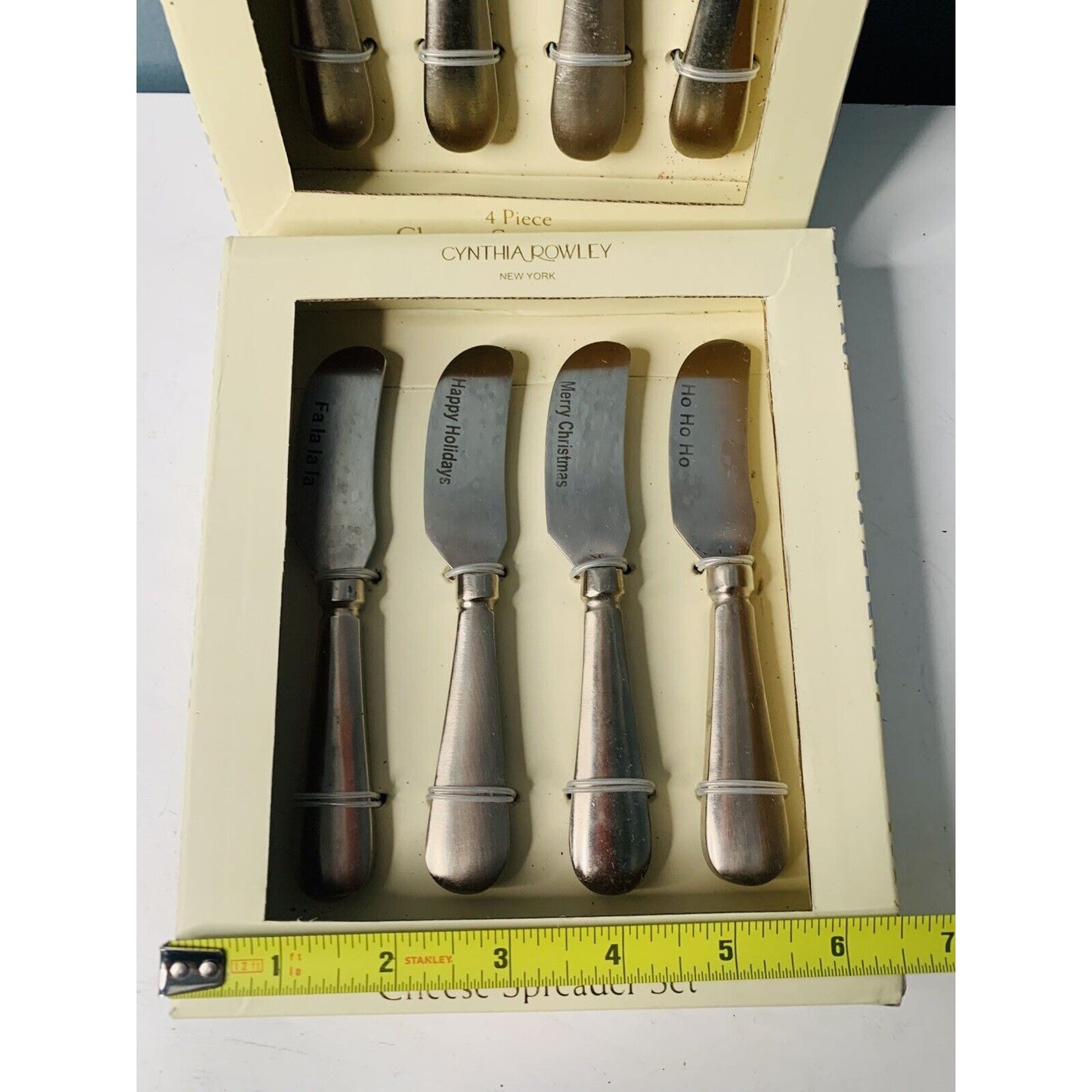 2 NIB Cynthia Rowley Appetizer Cheese Spreader 8 Piece Set Merry Christmas Ho Ho